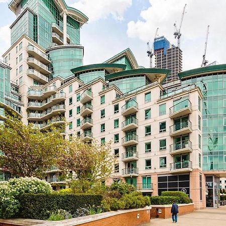 Riverside 2-Bedroom Apartments 런던 외부 사진