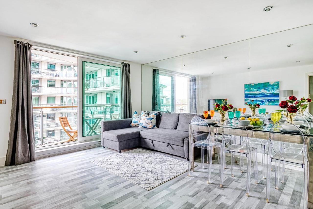 Riverside 2-Bedroom Apartments 런던 외부 사진