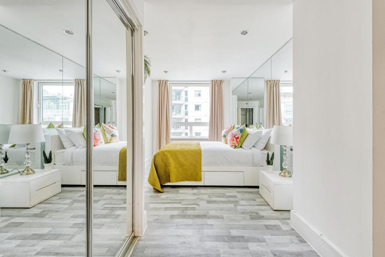 Riverside 2-Bedroom Apartments 런던 외부 사진