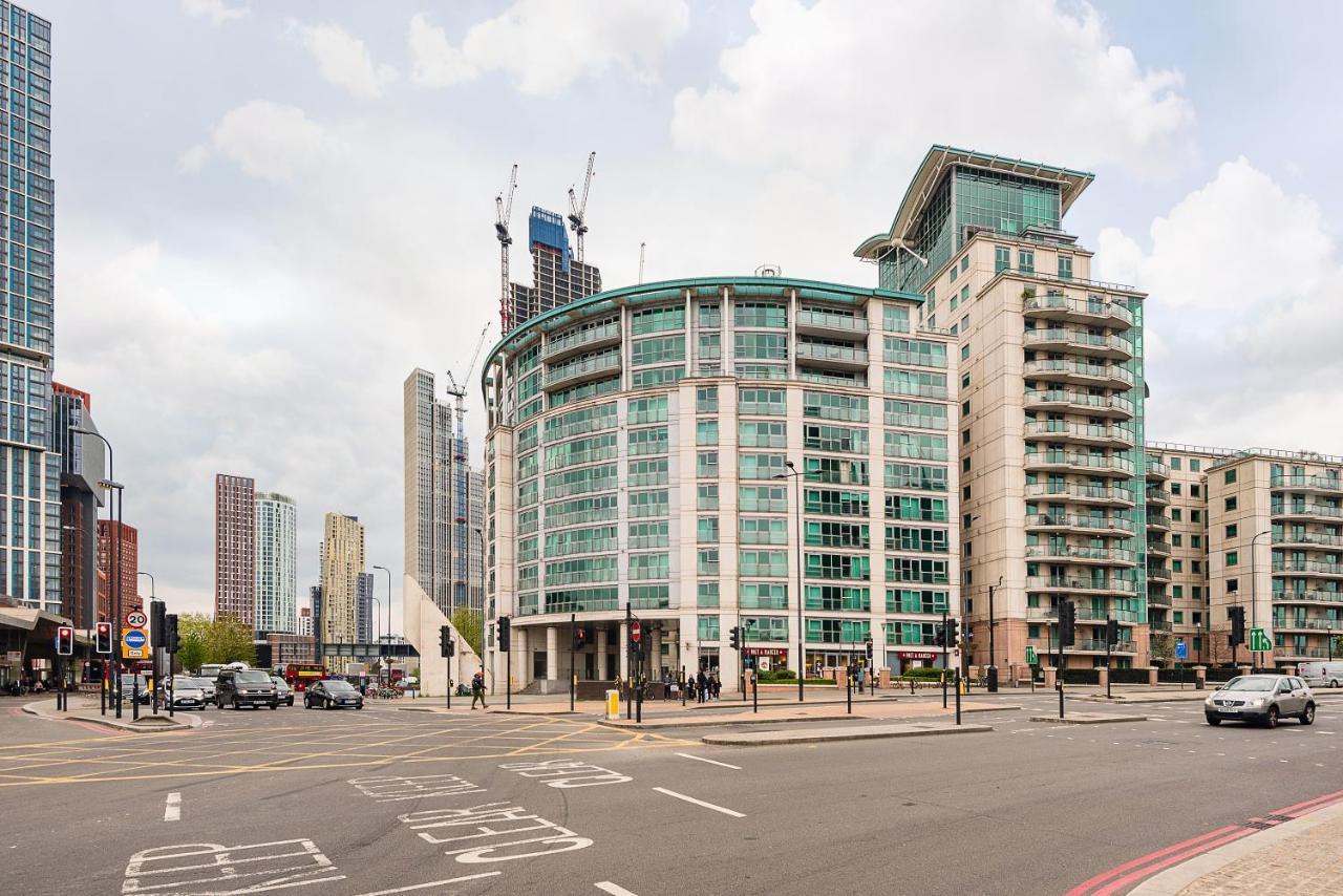 Riverside 2-Bedroom Apartments 런던 외부 사진