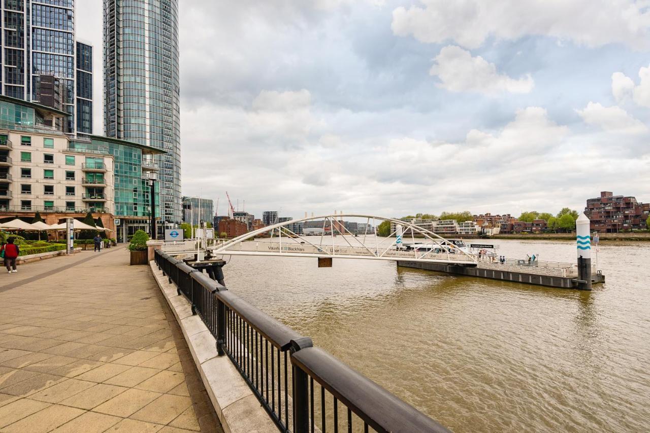 Riverside 2-Bedroom Apartments 런던 외부 사진